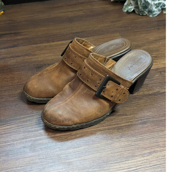 BROWN'S LANDING Kelsey Heeled Clogs Sz 9M Slip on Women's Studded Buckle Mules - Picture 1 of 11